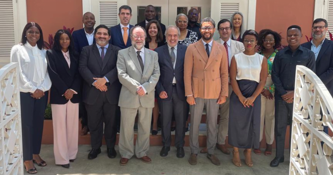 Portugal e Angola partilham experiências em políticas públicas