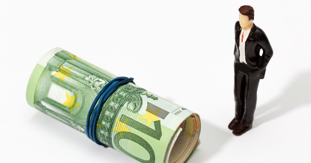 PLANAPP analisa evolução dos salários por nível de ensino