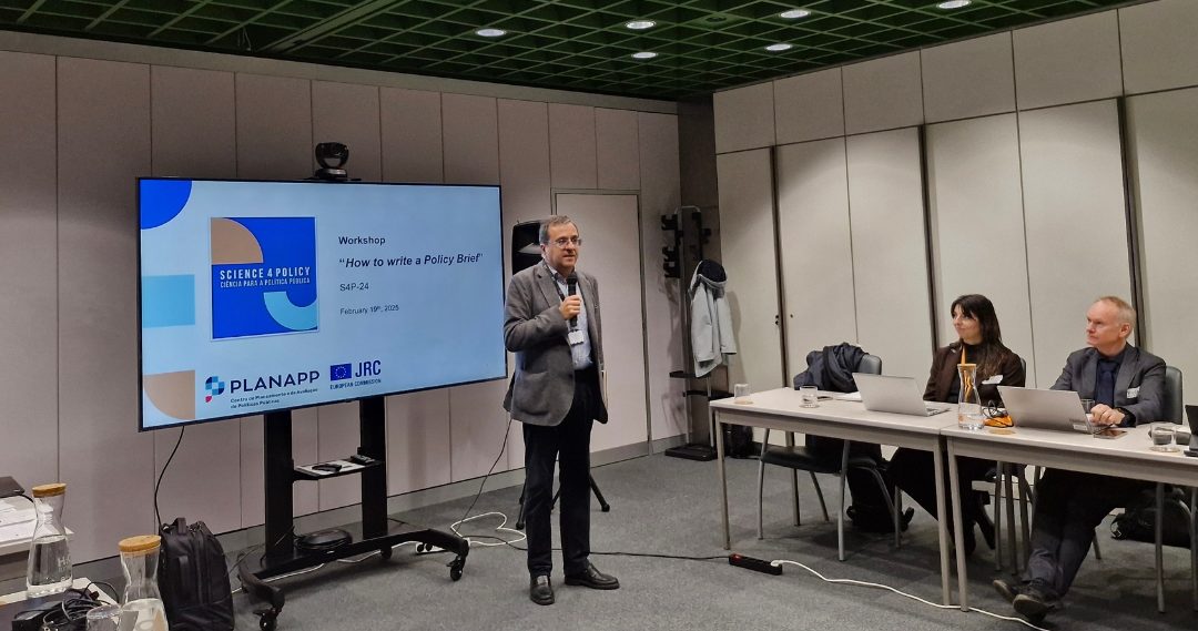 Como escrever um Policy Brief? Workshop reúne 34 investigadores